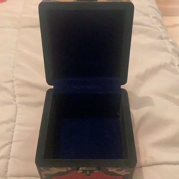 Cute small box - Picture 5 of 8